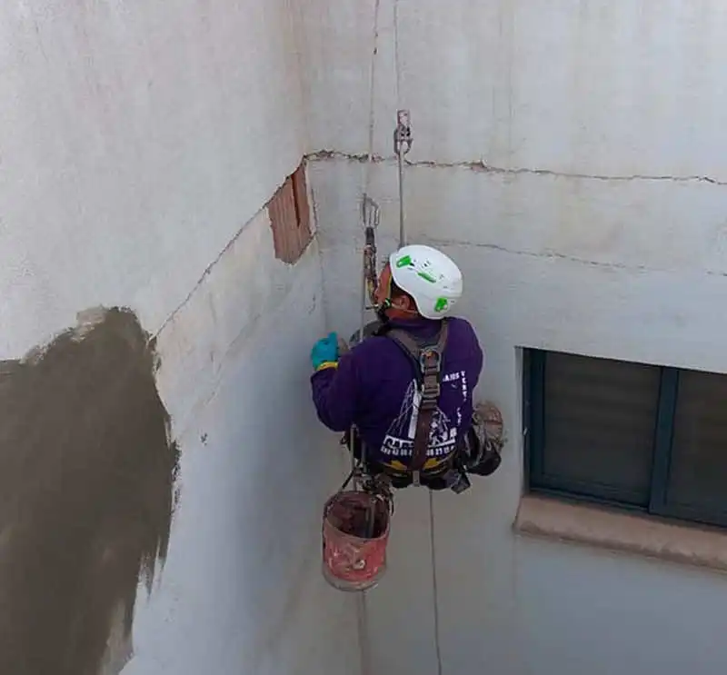 Reparación de estructuras de acero en altura Valencia